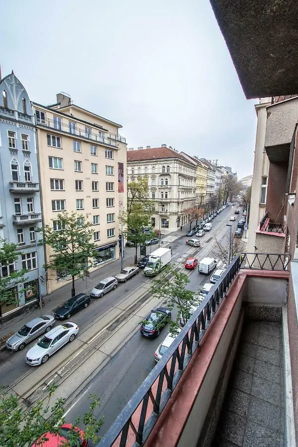 Apartment Pastel Art Deco 3Bdr Ruterra Apt Prague